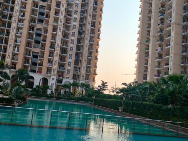 2 BHK Apartment in Siddharth Vihar for rent Ghaziabad. The reference number is 21348768