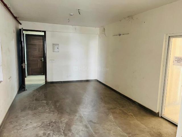 2 BHK Apartment in Siddharth Vihar for resale Ghaziabad. The reference number is 17025910