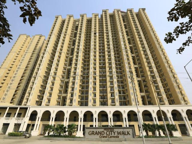 2 BHK Apartment in Siddharth Vihar for resale Ghaziabad. The reference number is 20462961