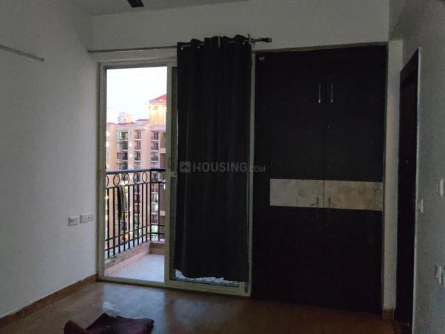 2 BHK Apartment in Siddharth Vihar for resale Ghaziabad. The reference number is 21092358