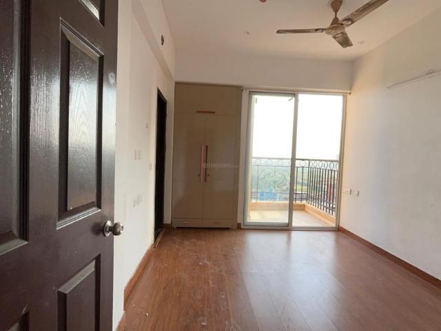 2 BHK Apartment in Siddharth Vihar for resale Ghaziabad. The reference number is 21092600
