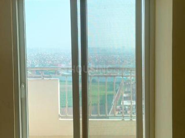 2 BHK Apartment in Siddharth Vihar for resale Ghaziabad. The reference number is 21141233