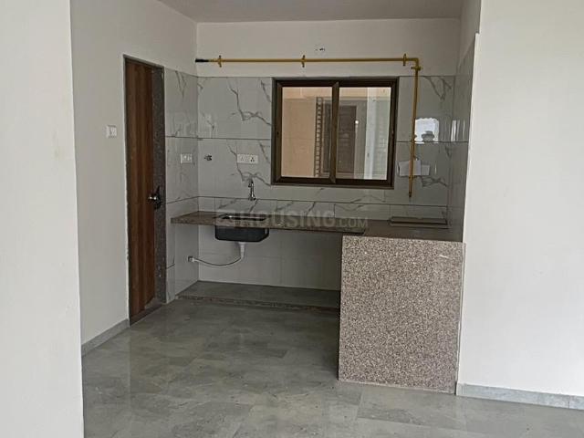 2 BHK Apartment in Sima Nagar for rent Surat. The reference number is 18315384