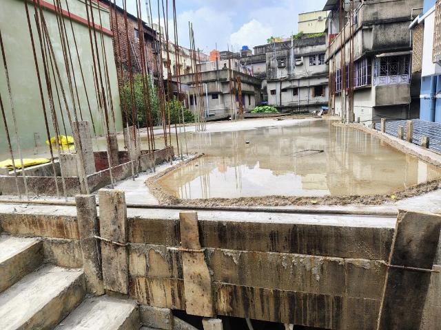 2 BHK Apartment in Sinthi for resale Kolkata. The reference number is 20828000
