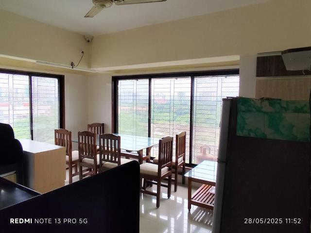 2 BHK Apartment in Sion for rent Mumbai. The reference number is 17841106