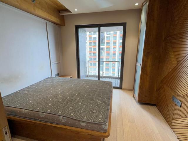 2 BHK Apartment in Sion for rent Mumbai. The reference number is 19720937