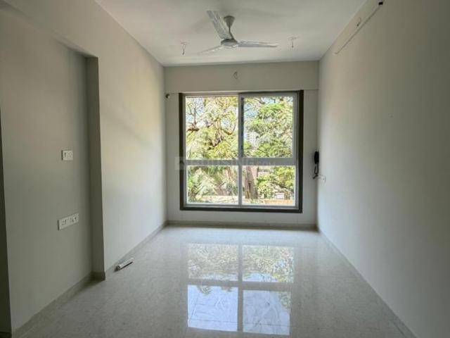 2 BHK Apartment in Sion for rent Mumbai. The reference number is 20048270