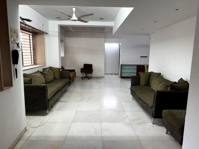 2 BHK Apartment in Sion for rent Mumbai. The reference number is 21238274