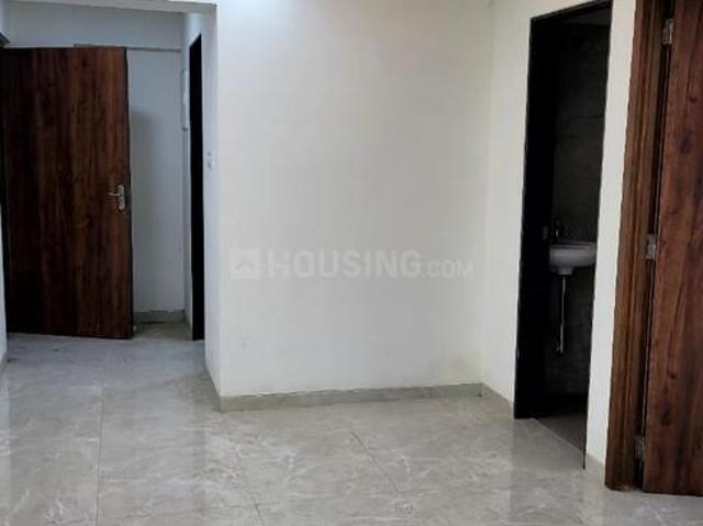 2 BHK Apartment in Sion for resale Mumbai. The reference number is 20033034