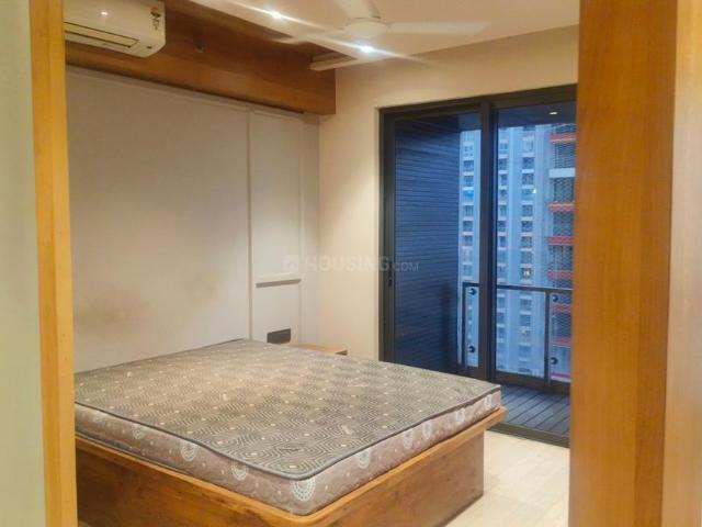 2 BHK Apartment in Sion for resale Mumbai. The reference number is 20445471