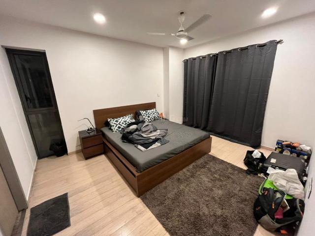 2 BHK Apartment in Sion for resale Mumbai. The reference number is 21141152