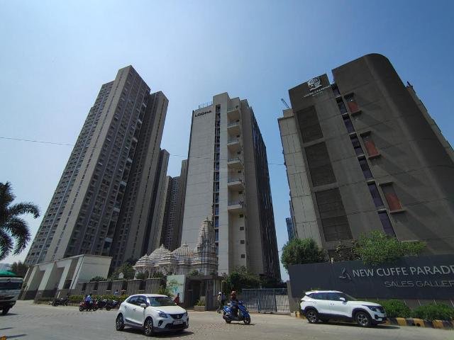 2 BHK Apartment in Sion for resale Mumbai. The reference number is 21141337