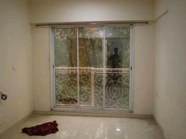 2 BHK Apartment in Sion for resale Mumbai. The reference number is 21109721