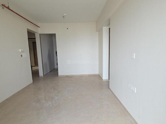 2 BHK Apartment in Sion for resale Mumbai. The reference number is 21349413