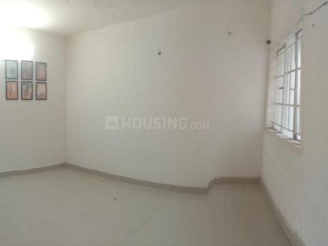 2 BHK Apartment in Spine Road for rent Pune. The reference number is 21038441