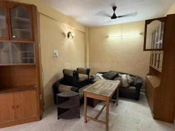 2 BHK Apartment in Srinagar Colony for rent Hyderabad. The reference number is 20347148