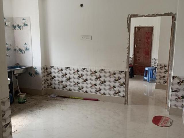 2 BHK Apartment in Subhas Pally for resale Kolkata. The reference number is 21304627