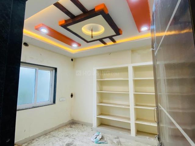 2 BHK Apartment in Sujatha Nagar for resale Visakhapatnam. The reference number is 20609786