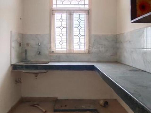 2 BHK Apartment in Sunderpur for rent Varanasi. The reference number is 20291882
