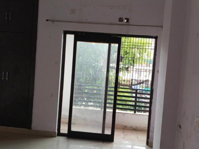 2 BHK Apartment in Sunderpur for rent Varanasi. The reference number is 20989669