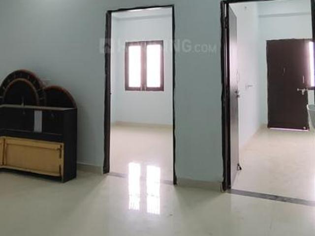 2 BHK Apartment in Sunderpur for rent Varanasi. The reference number is 21320097