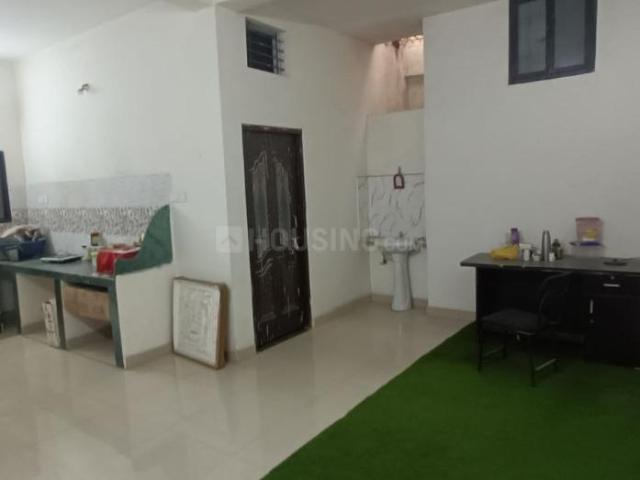 2 BHK Apartment in Suraj Nagar for rent Bhopal. The reference number is 21177808