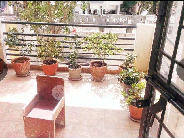 2 BHK Apartment in Sus for rent Pune. The reference number is 20593583
