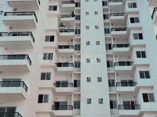 2 BHK Apartment in Sushant Golf City for resale Lucknow. The reference number is 19516984