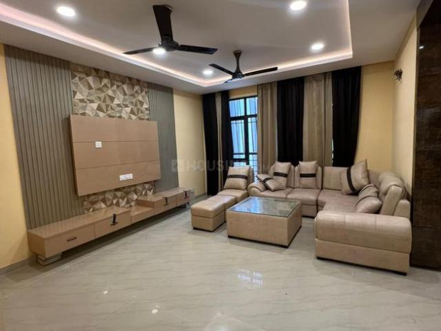 2 BHK Apartment in Sushant Golf City for resale Lucknow. The reference number is 20985629