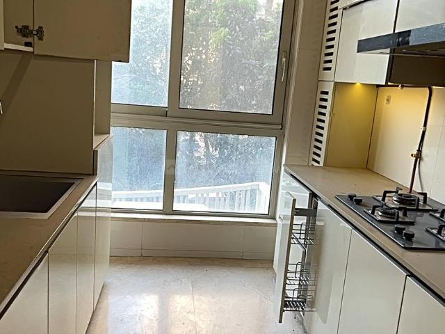2 BHK Apartment in Powai for rent Mumbai. The reference number is 18341072