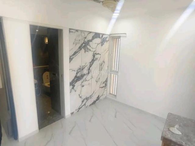 2 BHK Apartment in Powai for rent Mumbai. The reference number is 19161821