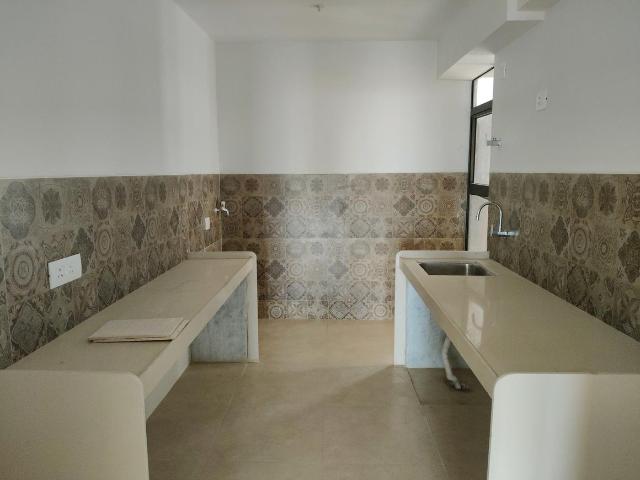 2 BHK Apartment in Vikhroli West for resale Mumbai. The reference number is 18528628