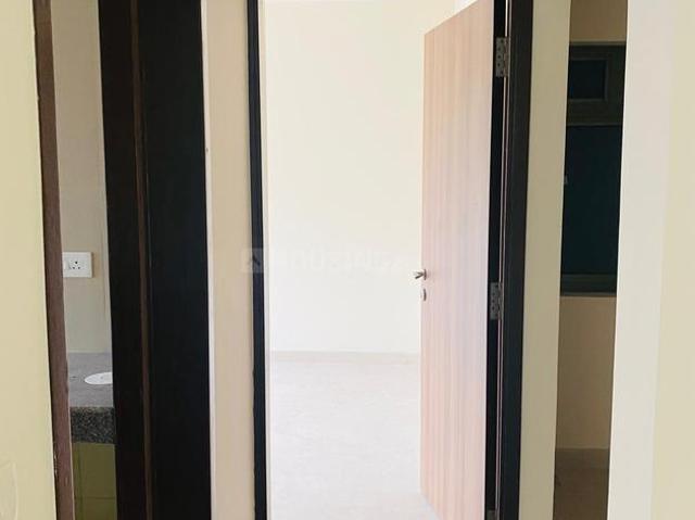 2 BHK Apartment in Powai for resale Mumbai. The reference number is 20302791