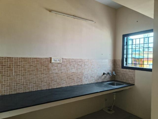 2 BHK Apartment in Porur for rent Chennai. The reference number is 20915156