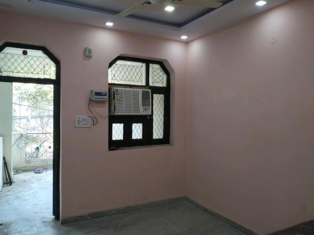 2 BHK Apartment in Patel Nagar for rent New Delhi. The reference number is 19417088