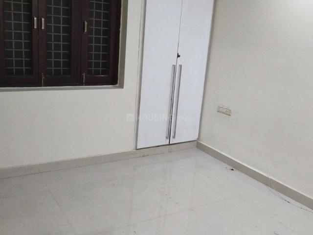 2 BHK Apartment in Patparganj for rent New Delhi. The reference number is 19626574