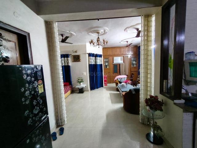 2 BHK Apartment in Patparganj for rent New Delhi. The reference number is 20692125