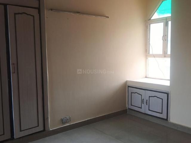 2 BHK Apartment in Patparganj for rent New Delhi. The reference number is 20708260
