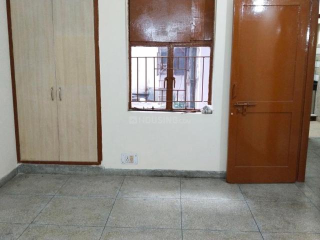 2 BHK Apartment in Patparganj for rent New Delhi. The reference number is 20885119