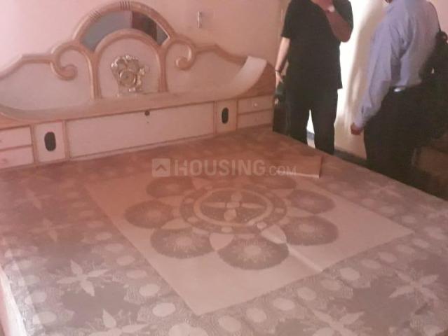2 BHK Apartment in Patparganj for rent New Delhi. The reference number is 20943143