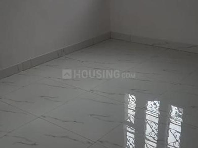 2 BHK Apartment in Patparganj for rent New Delhi. The reference number is 21004744