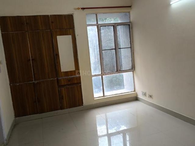 2 BHK Apartment in Patparganj for rent New Delhi. The reference number is 21108779