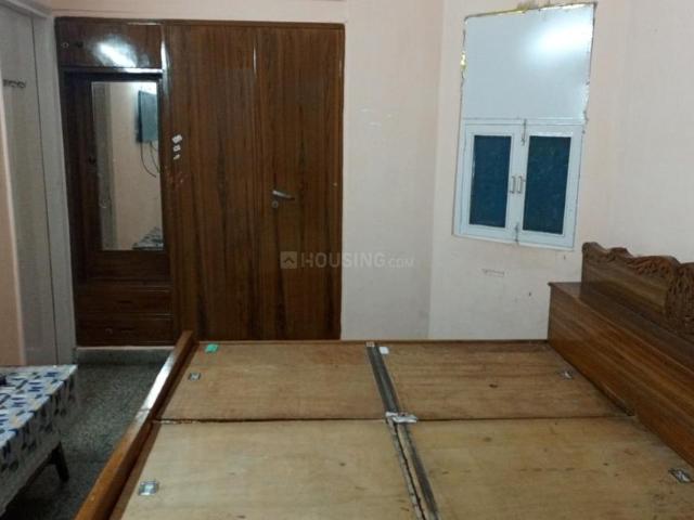 2 BHK Apartment in Patparganj for rent New Delhi. The reference number is 21199831