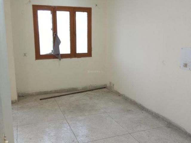 2 BHK Apartment in Patparganj for resale New Delhi. The reference number is 10200584