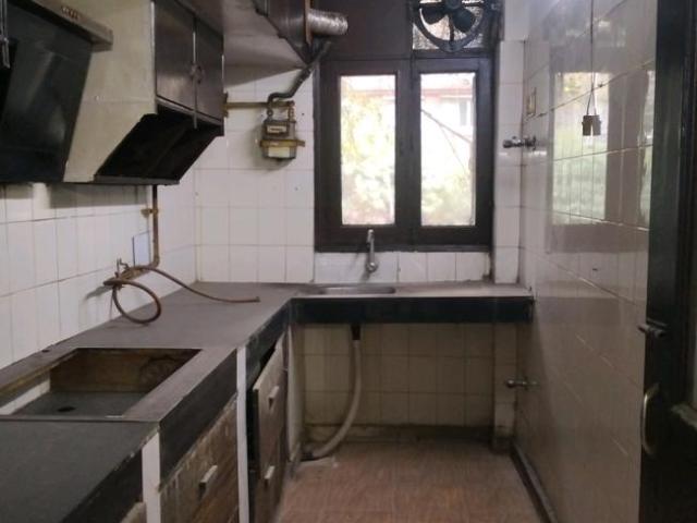 2 BHK Apartment in Patparganj for resale New Delhi. The reference number is 17609109