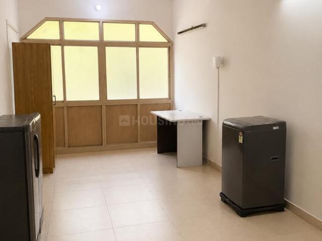 2 BHK Apartment in Patparganj for resale New Delhi. The reference number is 20381304