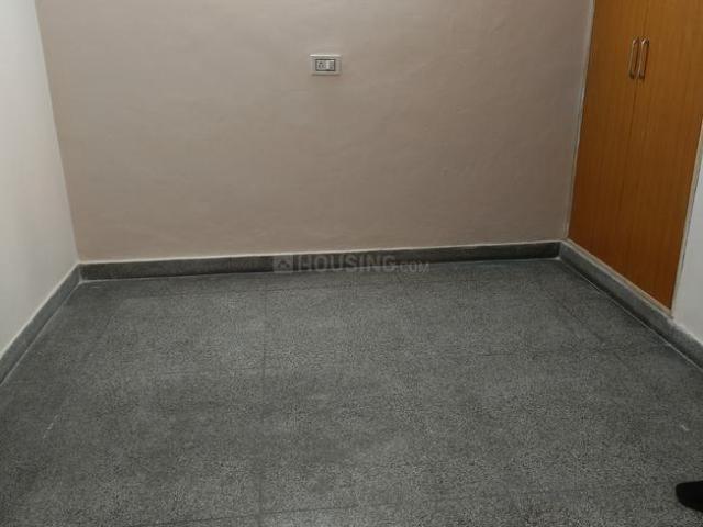 2 BHK Apartment in Patparganj for resale New Delhi. The reference number is 20992212