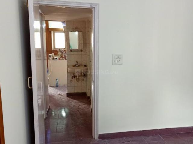 2 BHK Apartment in Patparganj for resale New Delhi. The reference number is 21144824