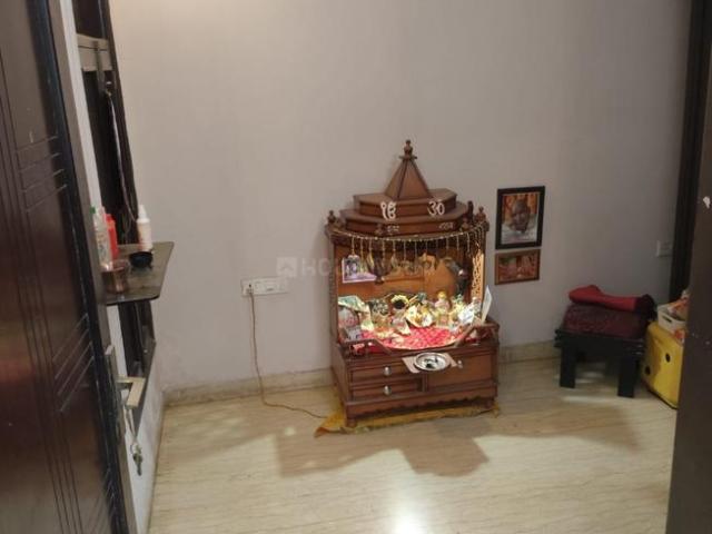 2 BHK Apartment in Patparganj for resale New Delhi. The reference number is 21178165