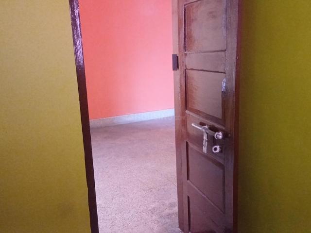 2 BHK Apartment in Patuli for rent Kolkata. The reference number is 19806748
